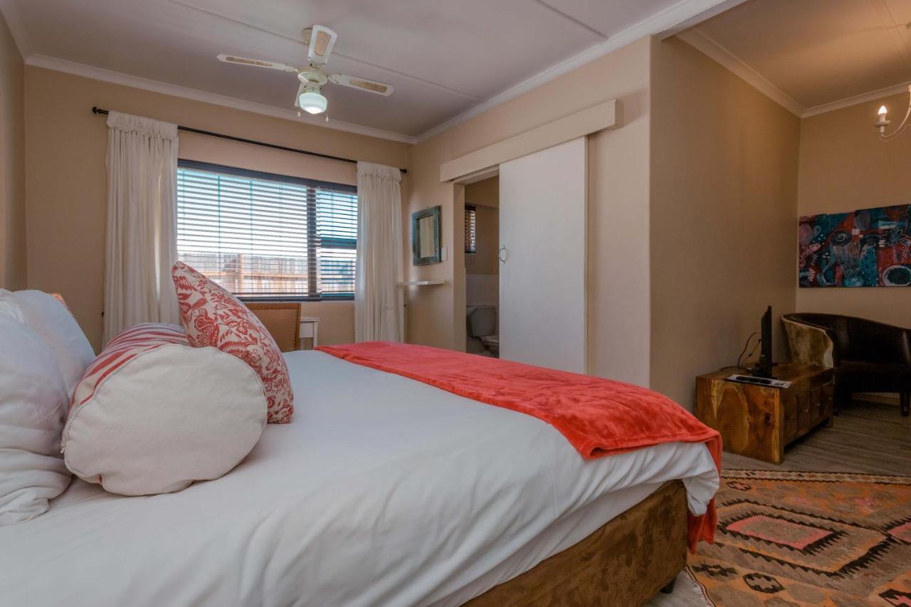 Saxon Lodge Gansbaai Exterior photo