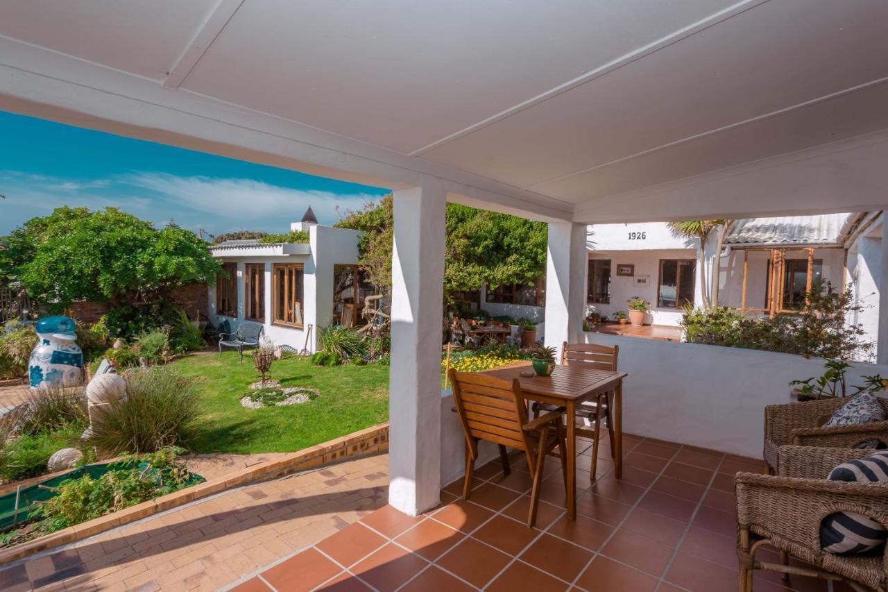 Saxon Lodge Gansbaai Exterior photo