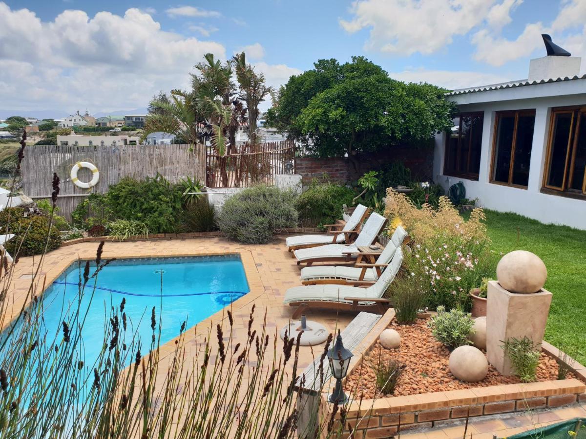 Saxon Lodge Gansbaai Exterior photo